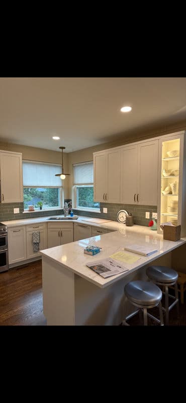 Bright and Modern Kitchen Makeover image